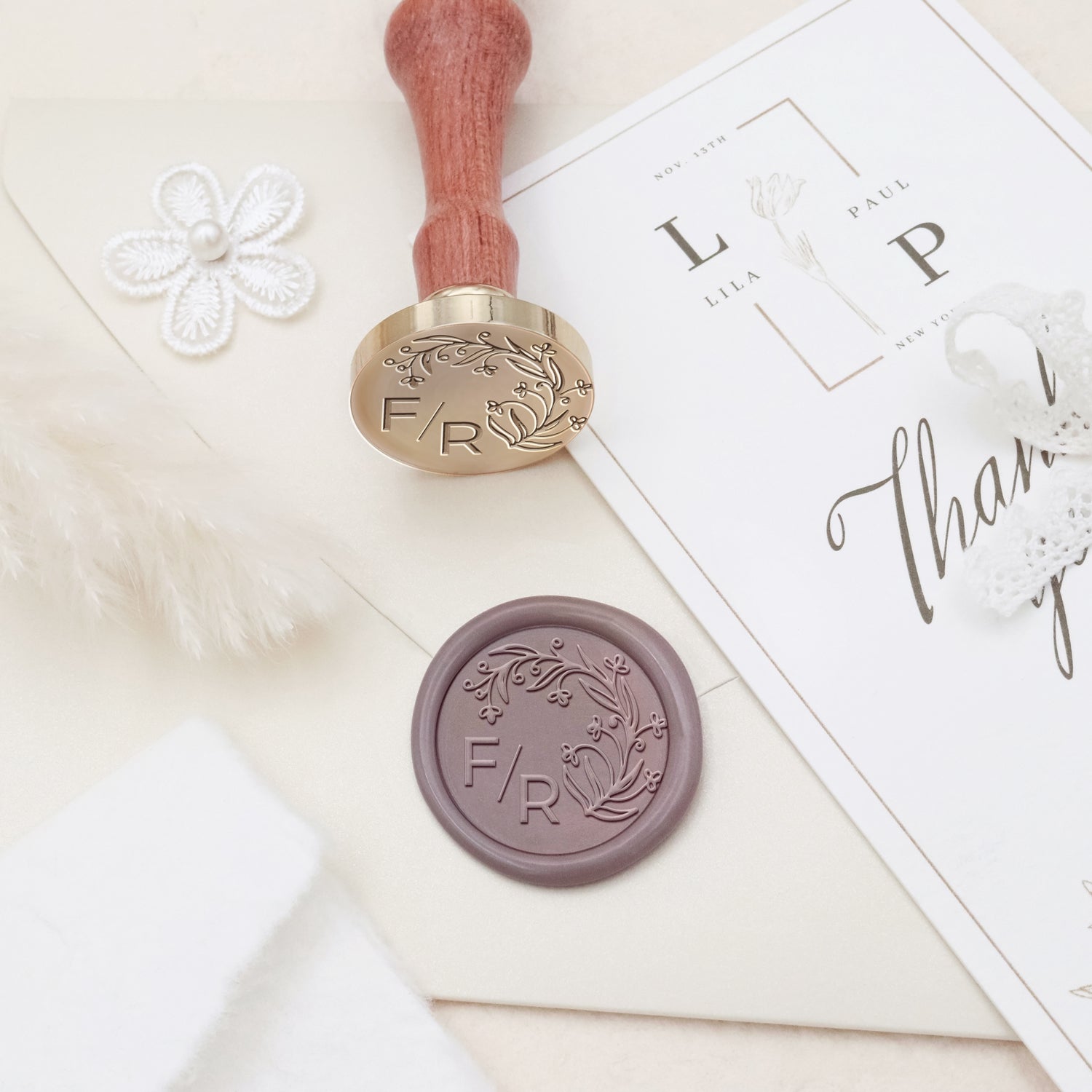 Carimbo de Sinete de Lacre com Monograma de Casamento Botânico Sem Bordas Personalizado - Estilo 8 3