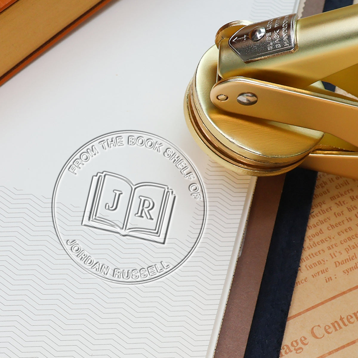 Chancela de Livros com Iniciais Personalizadas Chancela de Livros com Iniciais Personalizadas171