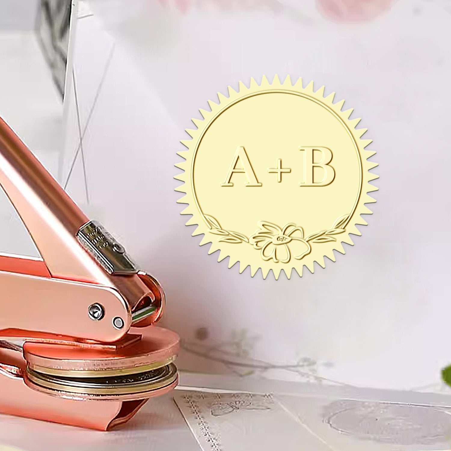 Chancela de Inicial de Monograma de Casamento Blossom Personalizado 1-101